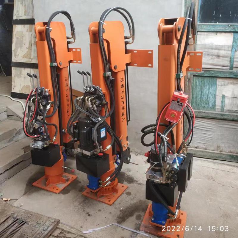 城区重汽蓝牌随车吊 3.2吨 国六动力强 液压驱动 农用自卸起重机